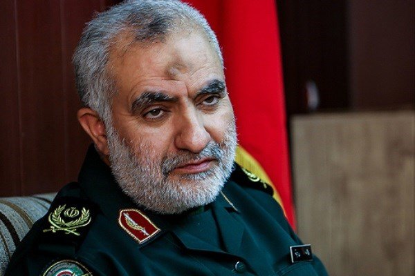 امروز ملت ایران در برابر دشمن با دست پر ایستاده است