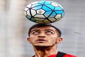 انتقال حسینی از استقلال در گرو یک میلیون دلار
