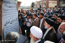 حضور خادمین بارگاه امام رضا(ع) در بیمارستان شهدای کرمانشاه
