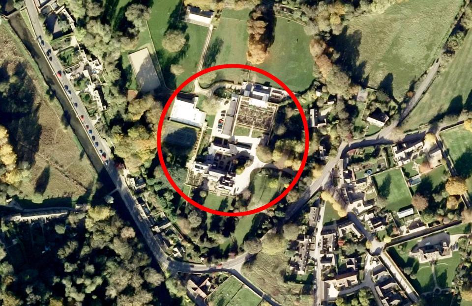 لحظه سرقت جواهرات گرانبها  از خانه یک مرد ثروتمند انگلسی + فیلم//