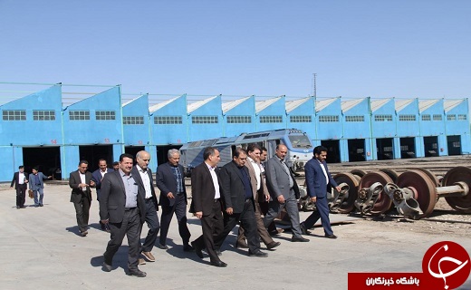 بازدید معاون هماهنگی و امور اقتصادی استاندار یزد از کارخانجات تعمیر لکوموتیو و سایت شیلات بافق