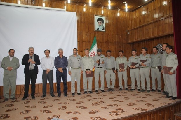 از محیط بانان نمونه تجلیل شد