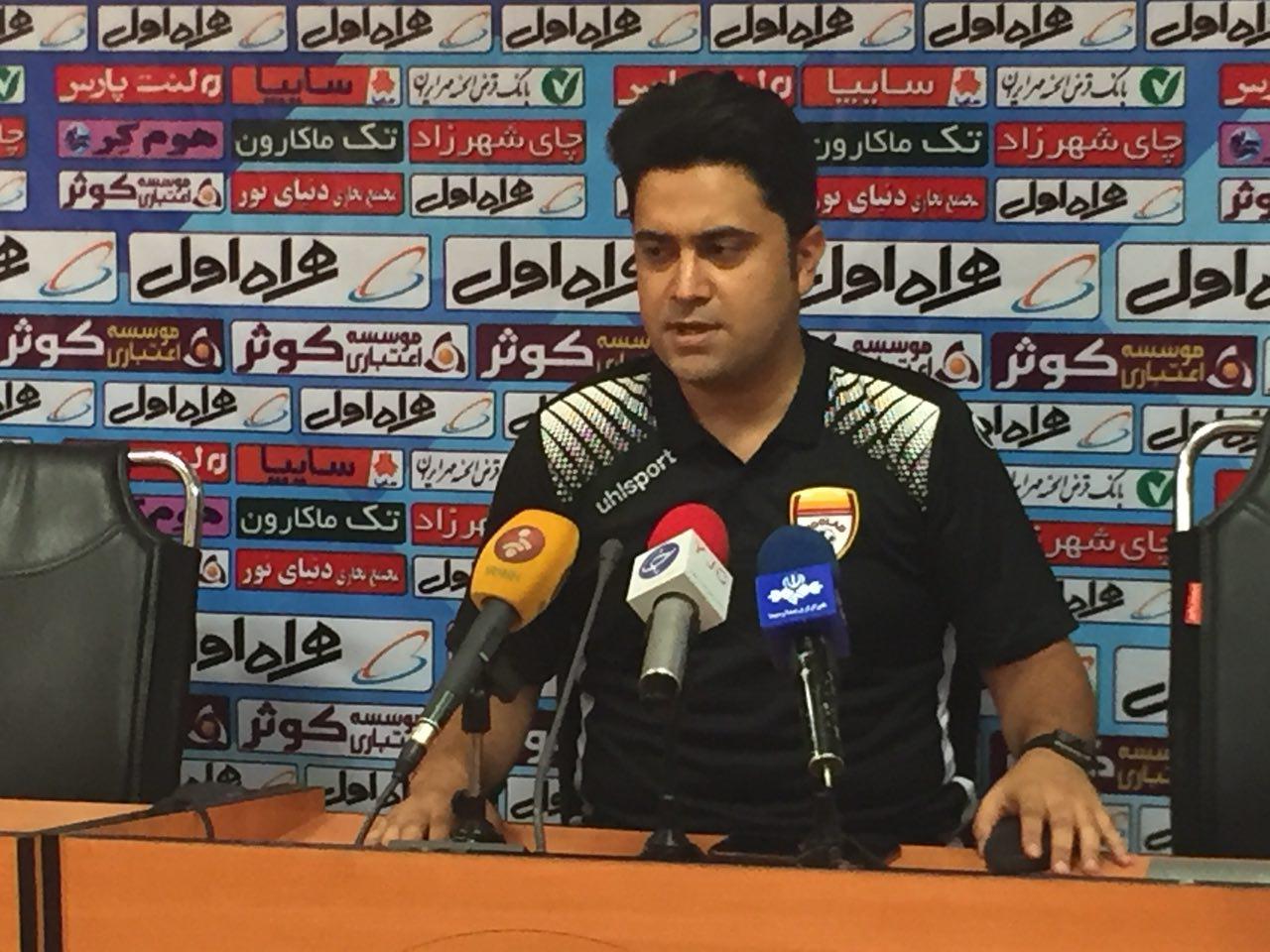اخباری: مقابل پرسپولیس قهرمانانه بازی خواهیم کرد