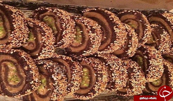 آموزش تهیه رولت خرما و گردو/ طرز تهیه رولت خرما