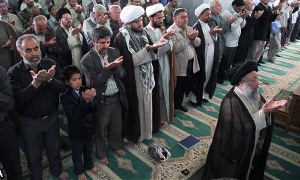 برخورد با محتکران و مفسدان اقتصادی الزامیست