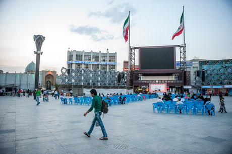 ایجاد آتش در میدان امام حسین (ع)/ آتش توسط مردم خاموش شد
