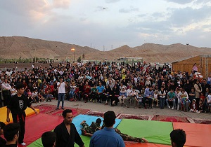 برگزاری جشن پرواز بادبادک‌ها در بوستان جوان قم