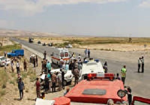 تصادف دو خودرو در سرخه با 8 مصدوم