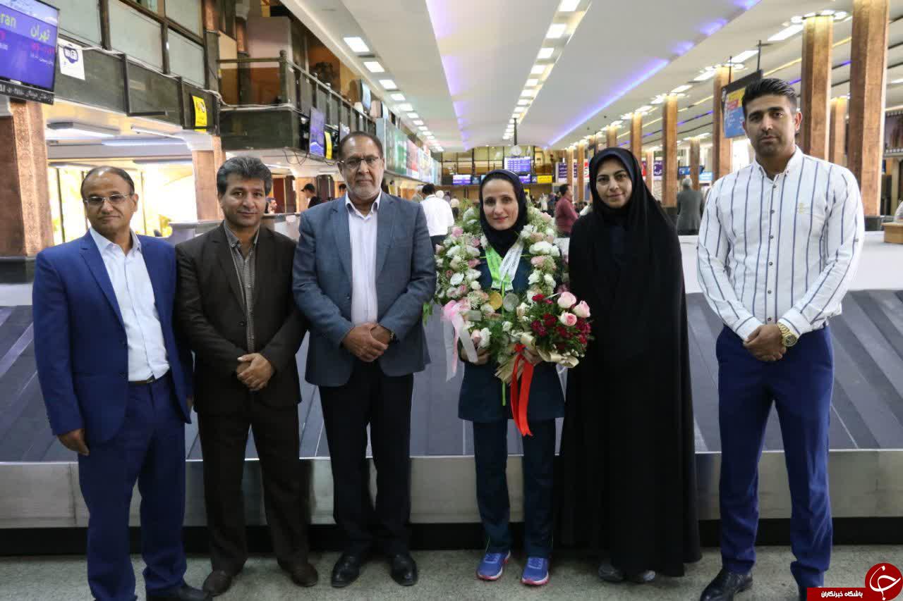 استقبال از تکواندوکار قهرمان جهان در کرمان + تصاویر