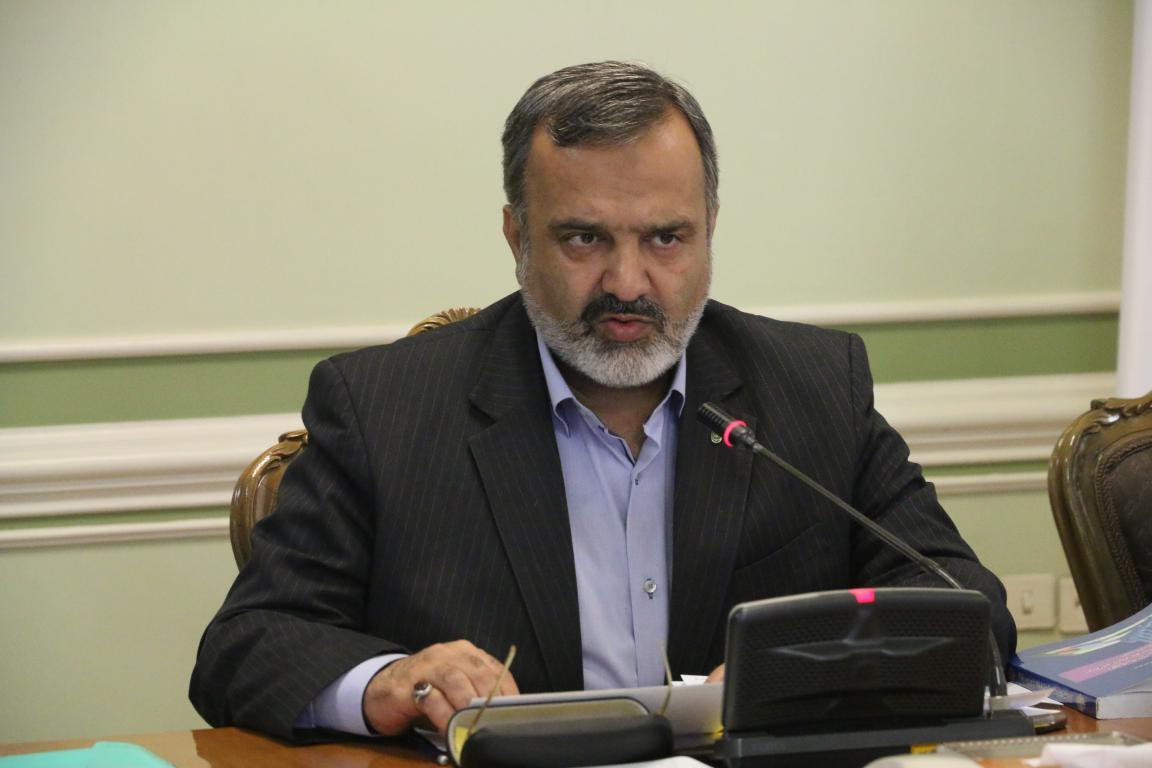 همه مکلف به اجرای میز خدمت هستند و هیچ استثنایی وجود ندارد
