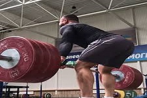 کفگیر وزنه برداری انگلیس به ته دیگ خورد