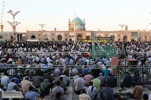 برگزاری ویژه برنامه ‏روز دحوالأرض در حرم رضوی