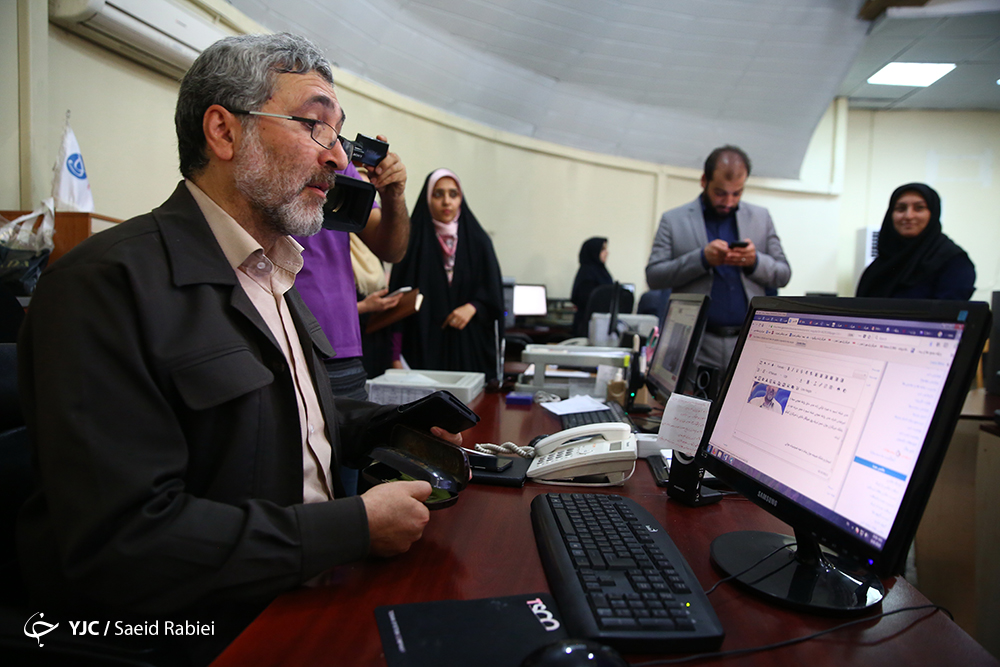 مسئولانی که همزمان با روز خبرنگار از باشگاه خبرنگاران جوان بازدید کردند +تصاویر