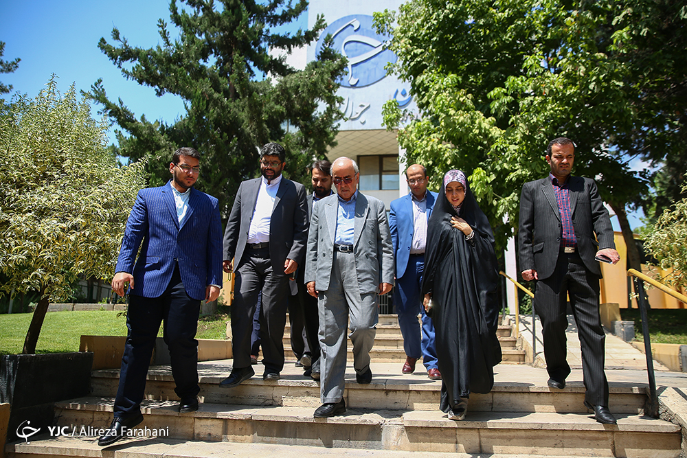 همزمان با روز خبرنگار تعدادی از مسئولان از باشگاه خبرنگاران جوان بازدید کردند +تصاویر