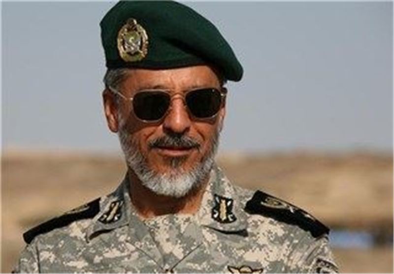 دریادار سیاری از گروه پدافند هوایی اصفهان بازدید کرد