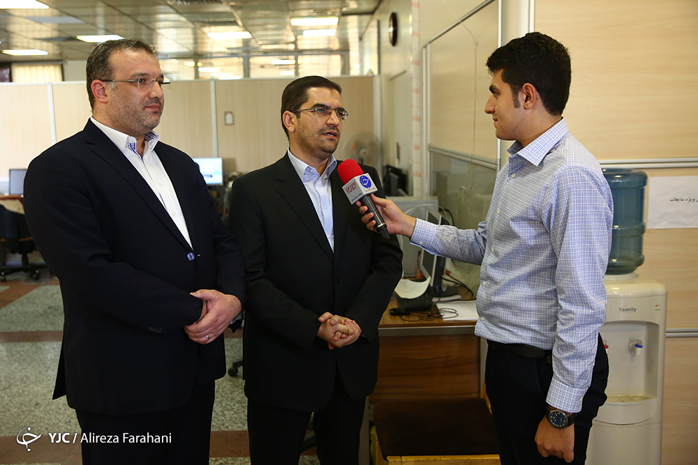قاضی&zwnj;زاده هاشمی و موسوی از باشگاه خبرنگاران جوان بازدید کردند