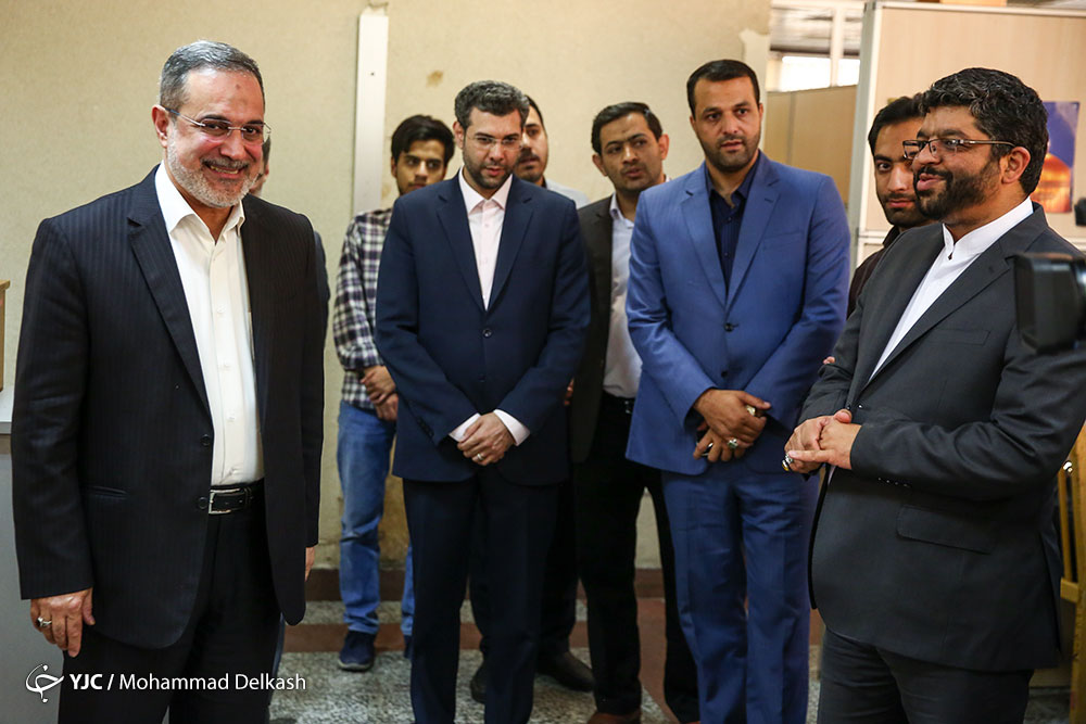 وزیر آموزش و پرورش از باشگاه خبرنگاران جوان بازدید کرد