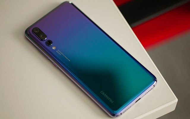 هوآوی بزرگترین باتری را برای Mate 20 Pro می&zwnj;سازد
