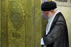 غبارروبی مضجع مطهر حضرت امام رضا(ع) با حضور مراجع عظام تقلید + فیلم