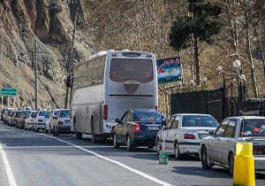 ترافیک نیمه سنگین در جاده‌های هراز و چالوس / عصر امروز جاده چالوس یکطرفه می‌شود