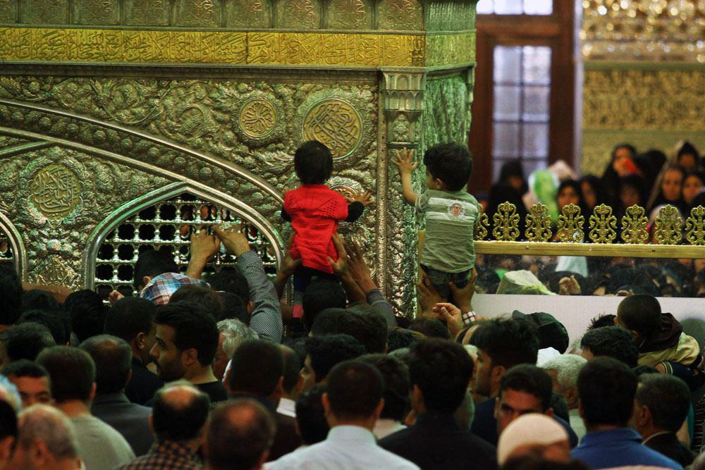 موج کرم در شب میلادش به اوج تلاطم رسیده است