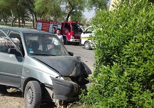برخورد یک دستگاه خودرو با پایه برق در خرمشهر