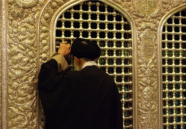 خاطرات مقام معظم رهبری از تشرف به حرم امام رضا (ع)