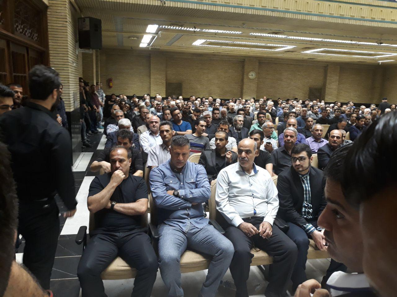 مراسم سومین روز درگذشت پدر فرهاد مجیدی برگزار شد