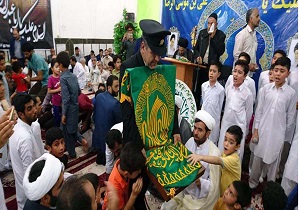 کاروان زیر سایه خورشید وارد زاهدان شد+تصاویر
