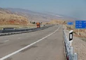 مسدود شدن جاده خرم‌آباد پلدختر امروز شنبه ۲۰ مردادماه