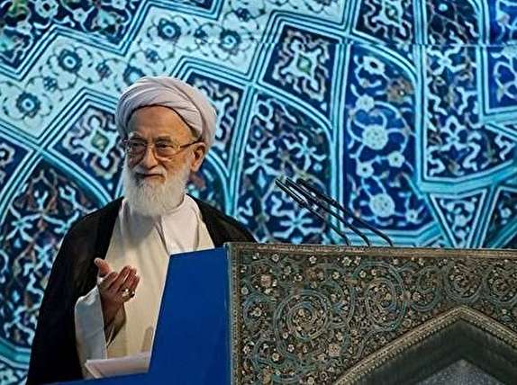 مجازات&zwnj;های مفسدان در کشوری که در حال جنگ اقتصادی است، باید جدی گرفته شود/ هدف دشمنان این است که فشار بیاورند تا ایران مذاکره کند، اما ما زیر بار مذاکره نمی&zwnj;رویم