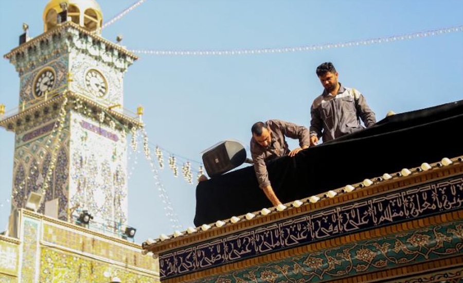 حرم امیرالمومنین (ع) در آستانه شهادت امام جواد (ع) سیاهپوش شد +تصاویر