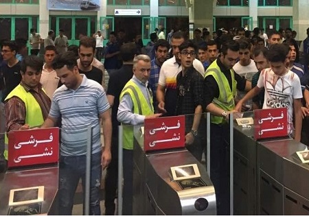 جابجایی حدود ۳۲ هزار تماشاگر فوتبال توسط مترو در روز جمعه