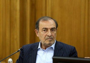 الویری: تنها کسی که پیمان نامه ماندگاری در شورا را امضاء نکرد، محسن هاشمی بود