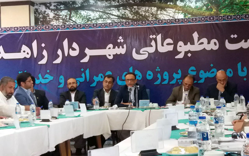 بیش از ۳۰۰ هزار متر مربع از معابر زاهدان امسال آسفالت شد