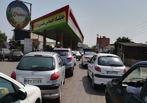 گرداب شایعات فرصتی برای سود جویان بنزین