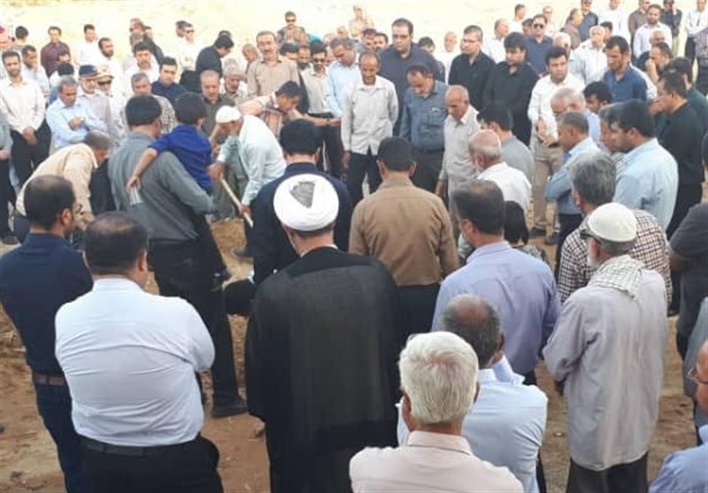 پیکر مرحوم حاج محمد رضایی در جوار گلزار شهدای آب&zwnj;پخش آرام گرفت