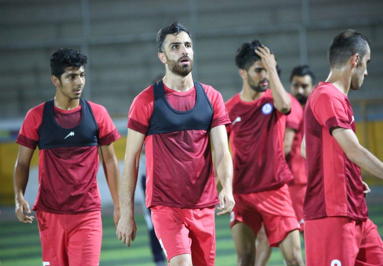 مدافع پارس جنوبی به دیدار با استقلال می&zwnj;رسد