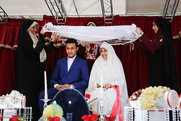 جهیزیه ۱۴ نوعروس زیر پوشش کمیته امداد شهرستان دیر تهیه شد
