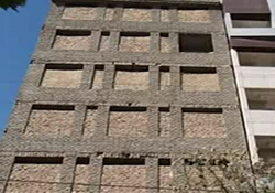 کشف پارکینگ خودروی خارجی احتکار شده + فیلم