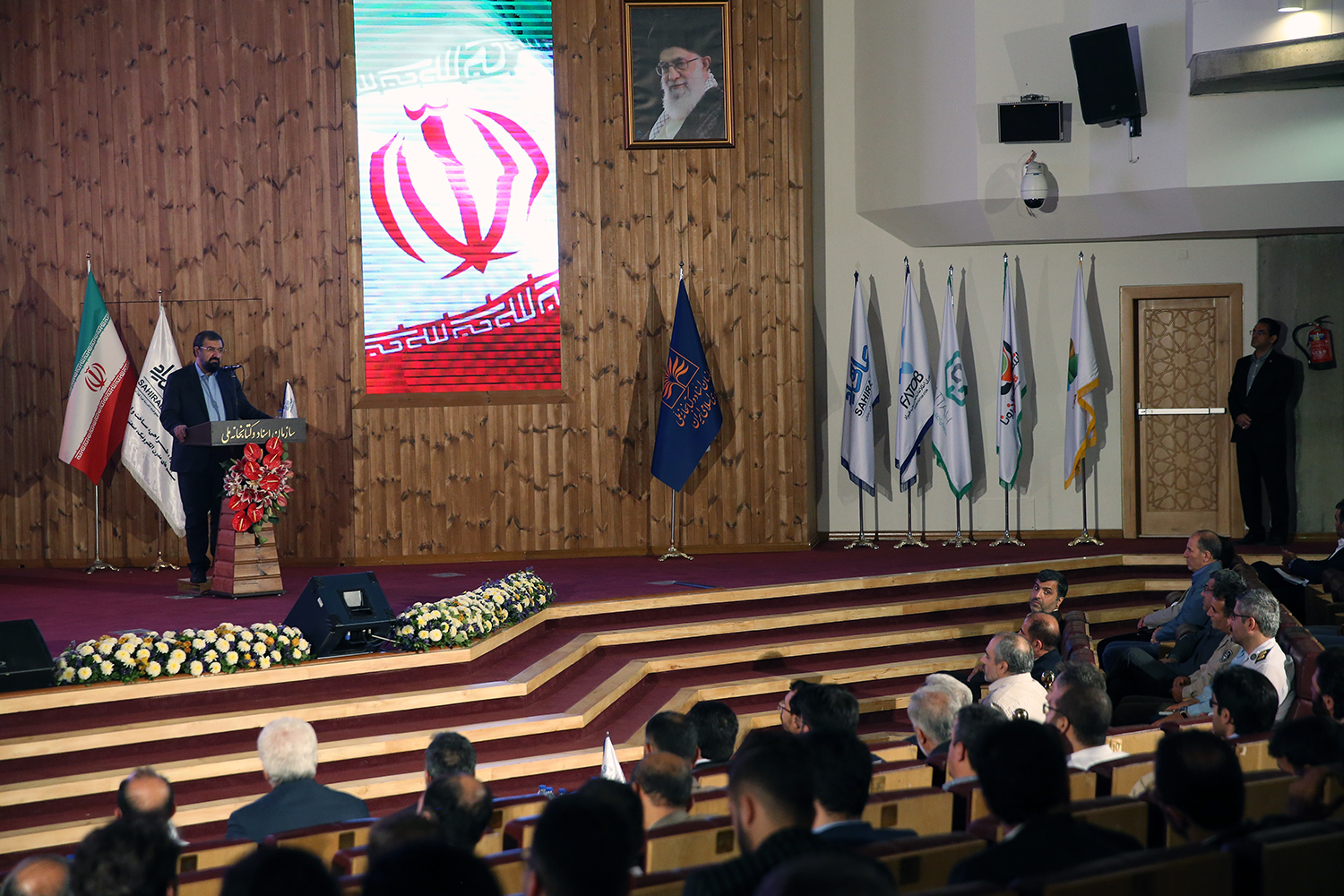 باید به جوانان اجازه ریسک کردن بدهیم/ در شرایط امروز کشور، تلاش برای کارآفرینی یک مجاهدت است