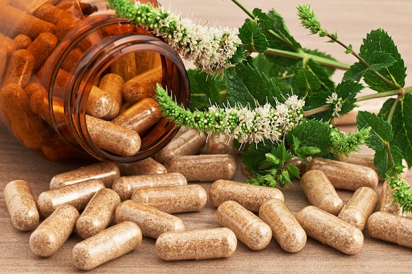 فروش مرگ در عطاری&zwnj;ها همچنان ادامه دارد/ هرچه معتاد بیشتر، سود عطارنماها بیشتر