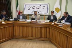 پرهیز از تصمیمات ناگهانی اقتصاد برای جلوگیری از ورود شوک به بازار/ پرهیز از خود تحریمی