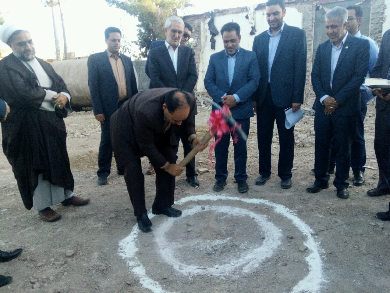 کلنگ زنی ساختمان جدید  ثبت احوال زرند