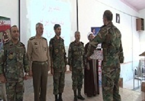 تجلیل از کارکنان برگزیده ارتش در جشنواره مالک اشتر