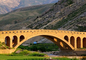پل تاریخی غزنوی در آزادشهر + فیلم