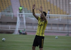 بردن استقلال شیرین است