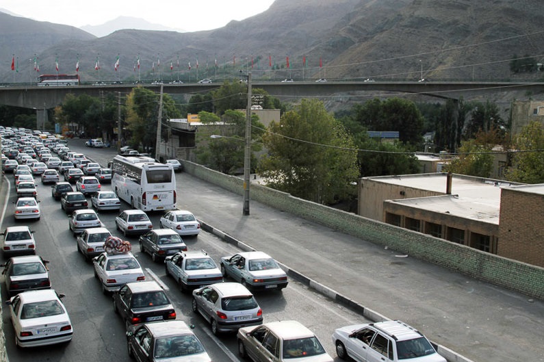 ترافیک سنگین در محور کرج-چالوس/ گردوخاک در محورهای سیستان وبلوچستان