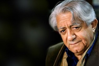 دمی با عزت الله انتظامی؛ ویدئویی از یک عمر فعالیت هنری پیشکسوت سینما +فیلم