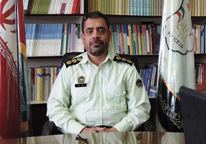کشف بیش از ۵۷ هزار دلار از منزل یک قاچاقچی در قم